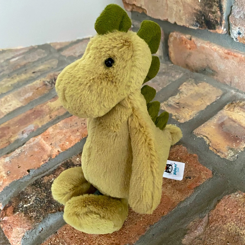 BNWT Jellycat Small Bashful Dino 💚